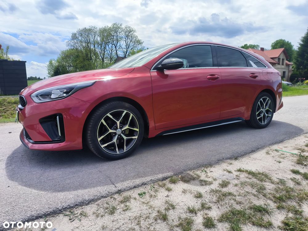 Kia ProCeed - 12