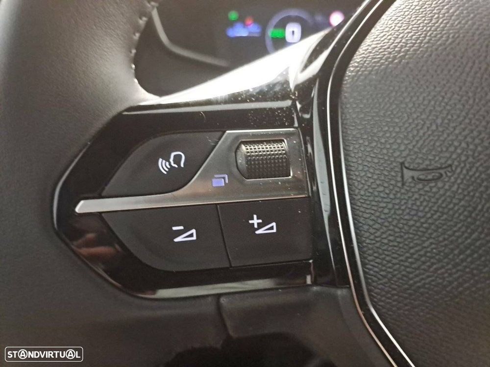 Peugeot e-2008 54 kWh Allure - 16