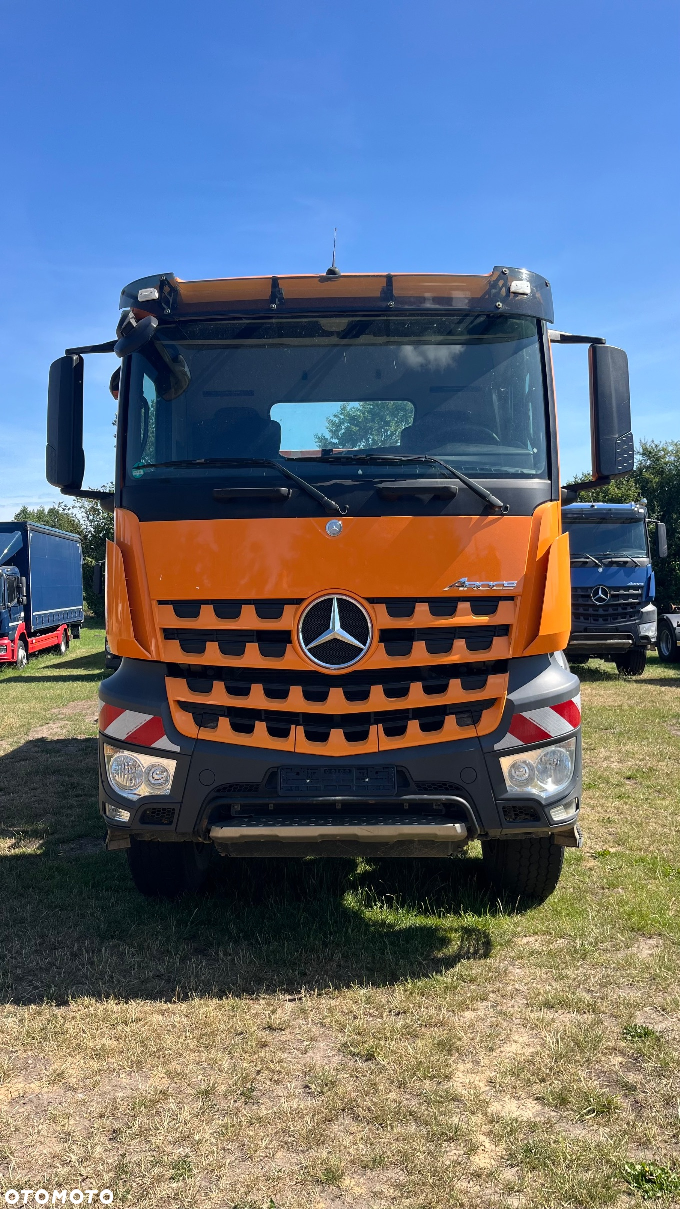 Mercedes-Benz Arocs 3345 6x6 Wywrotka Meiller Kipper + Przyczepa Meiller Kipper (nie 6x4, 8x8, 8x4, 6x2) z Niemiec. Silnik 13l, Hydraulika, nie hydroburta 6x6 Arocs Actros 3345 wywrotka Meiller Duży Silnik Reduktor Napędy na Wał - 9