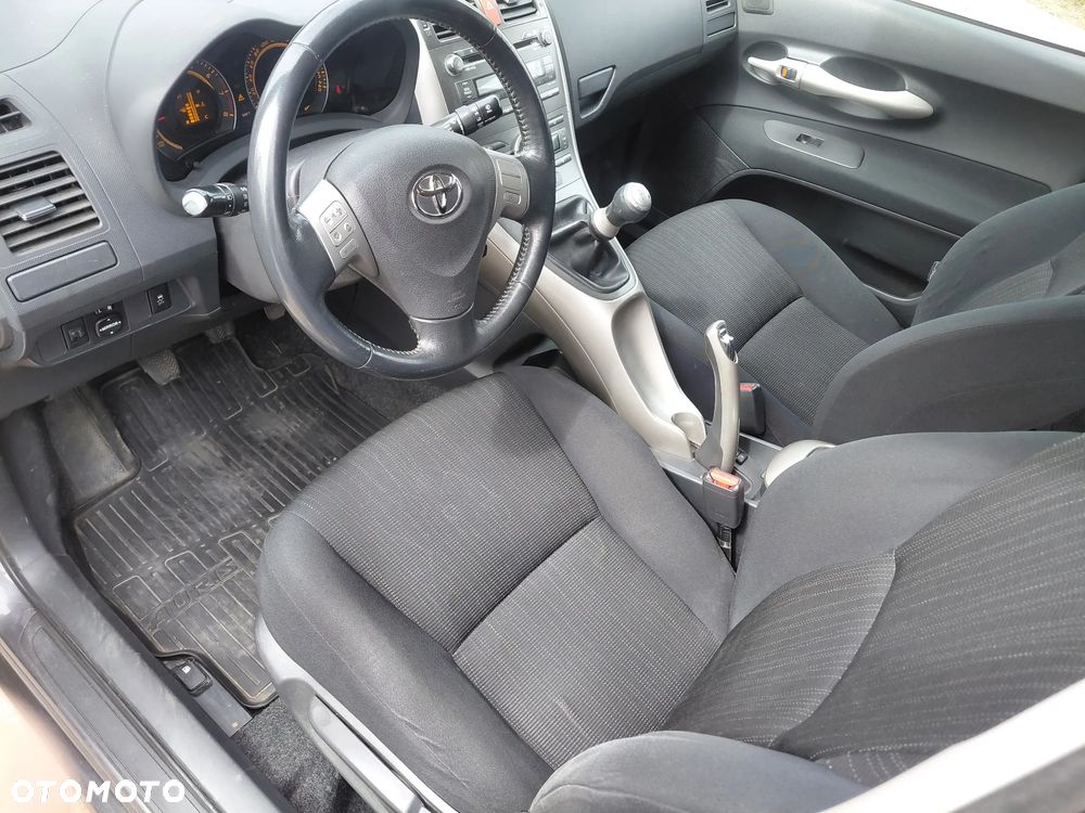 Toyota Auris 1.6 VVT-i Premium - 7