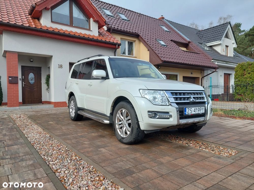 Mitsubishi Pajero 3.2 DID Instyle - 11