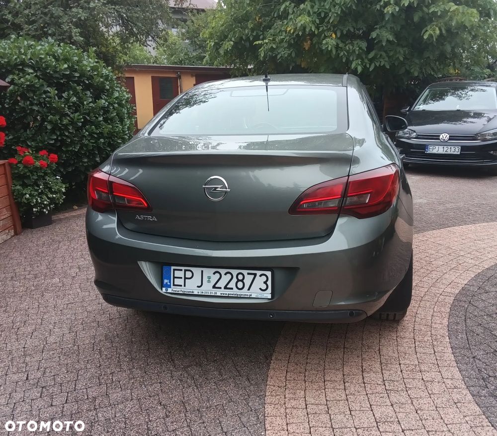 Opel Astra 1.6 Active - 10