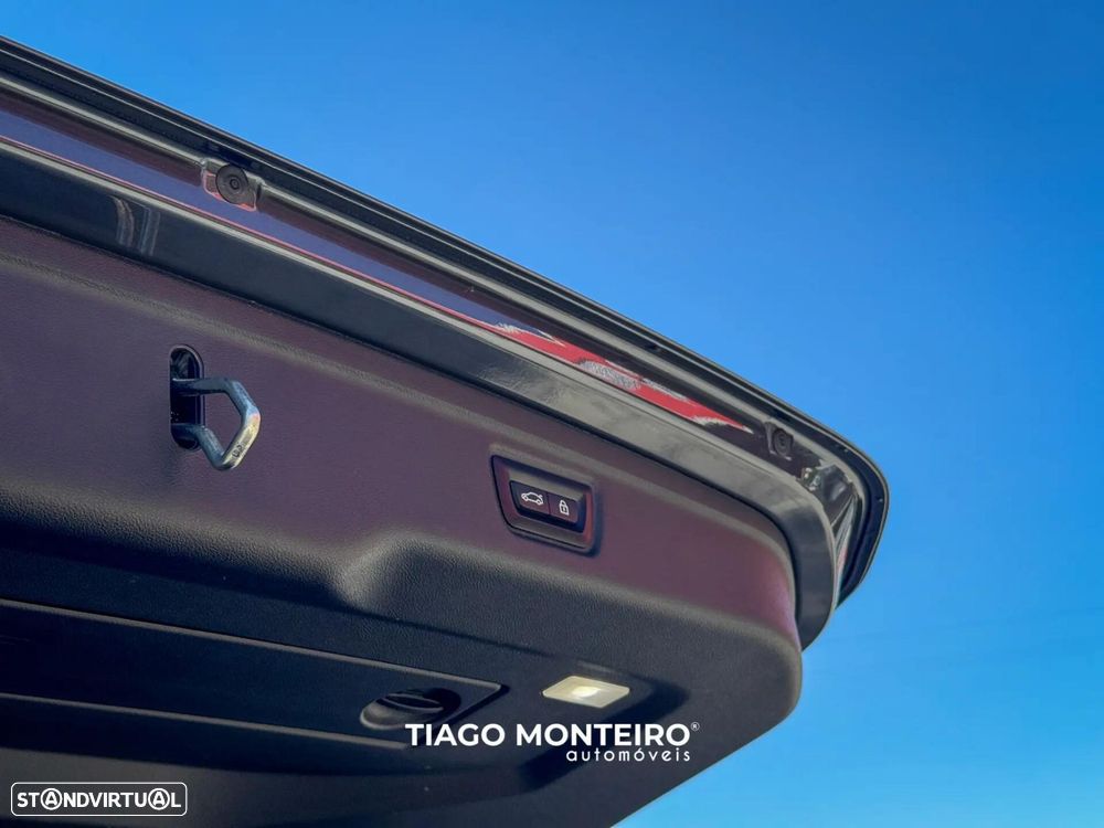 BMW 330 e Pack Desportivo M Auto - 59