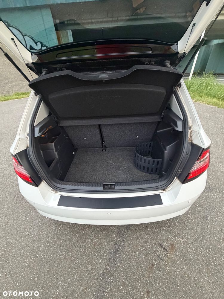 Skoda Fabia - 11