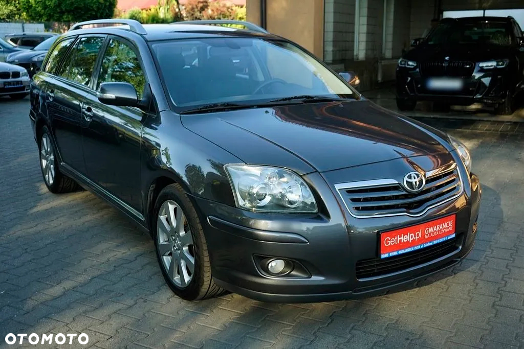 Toyota Avensis Combi 2.0 D-4D - 8