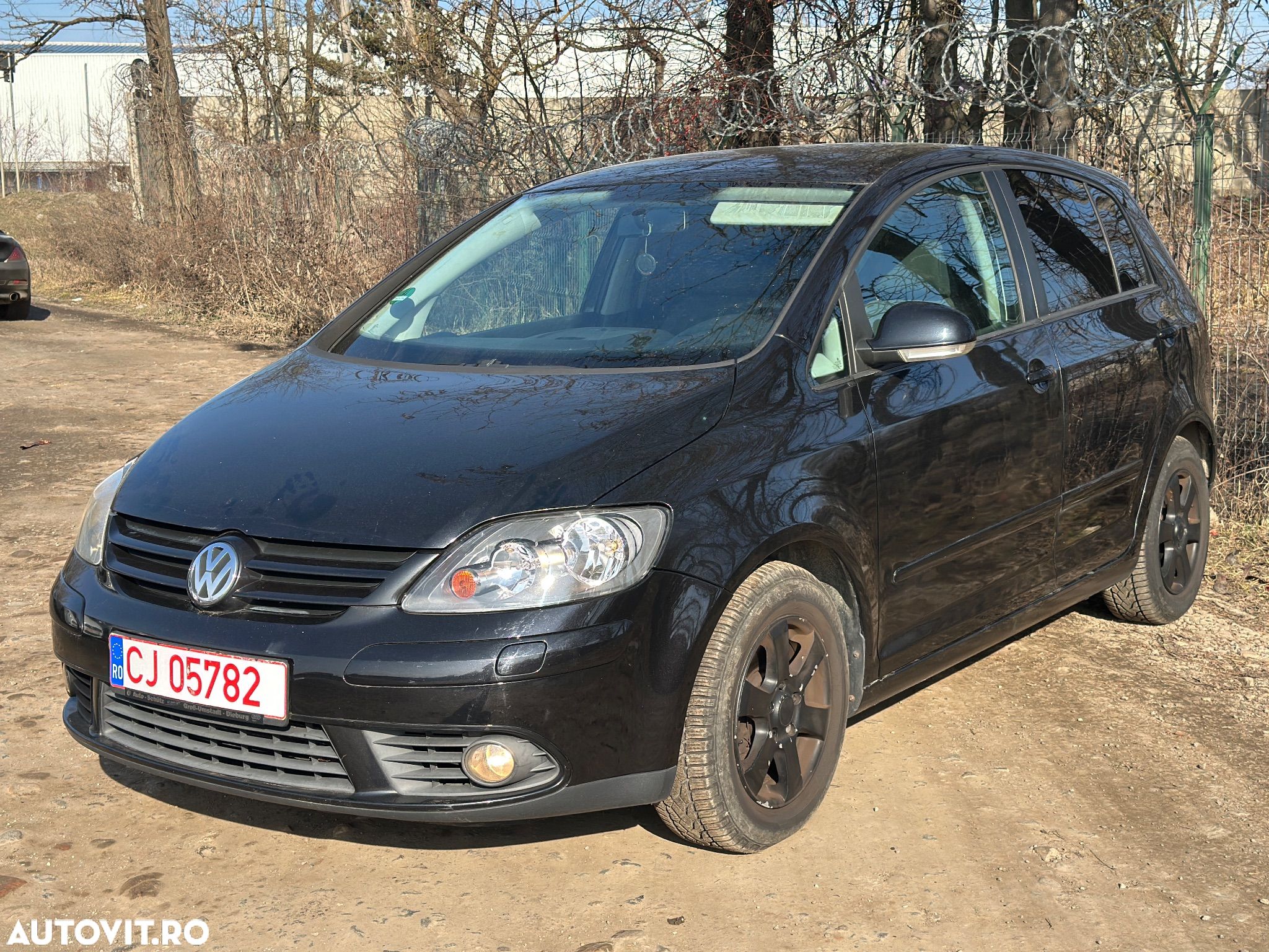 Volkswagen Golf Plus 1.9 TDI Tour - 1
