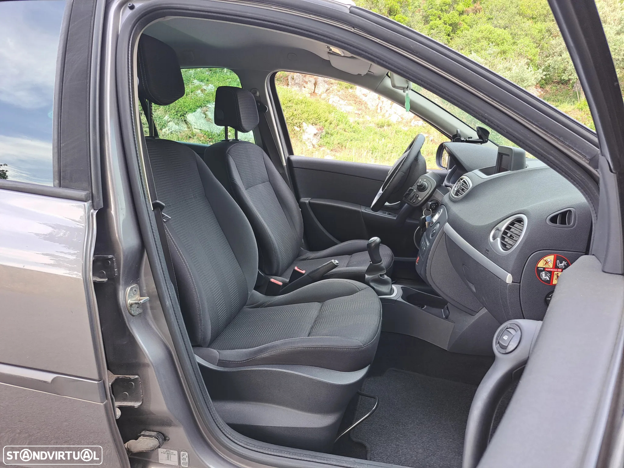 Renault Clio Break 1.2 16V Fairway - 13