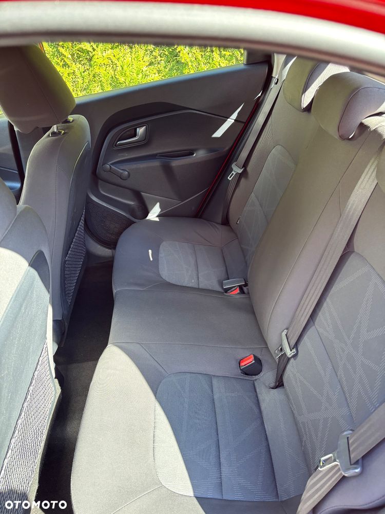 Kia Rio - 3
