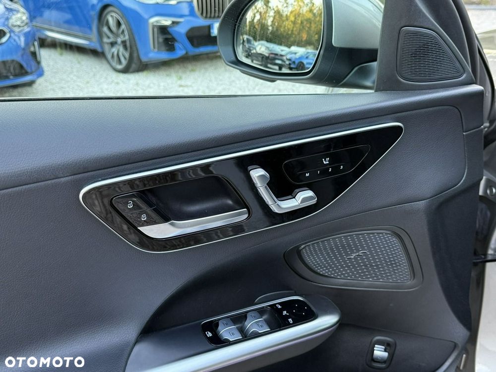 Mercedes-Benz Klasa C 180 9G-TRONIC Avantgarde Advanced - 11