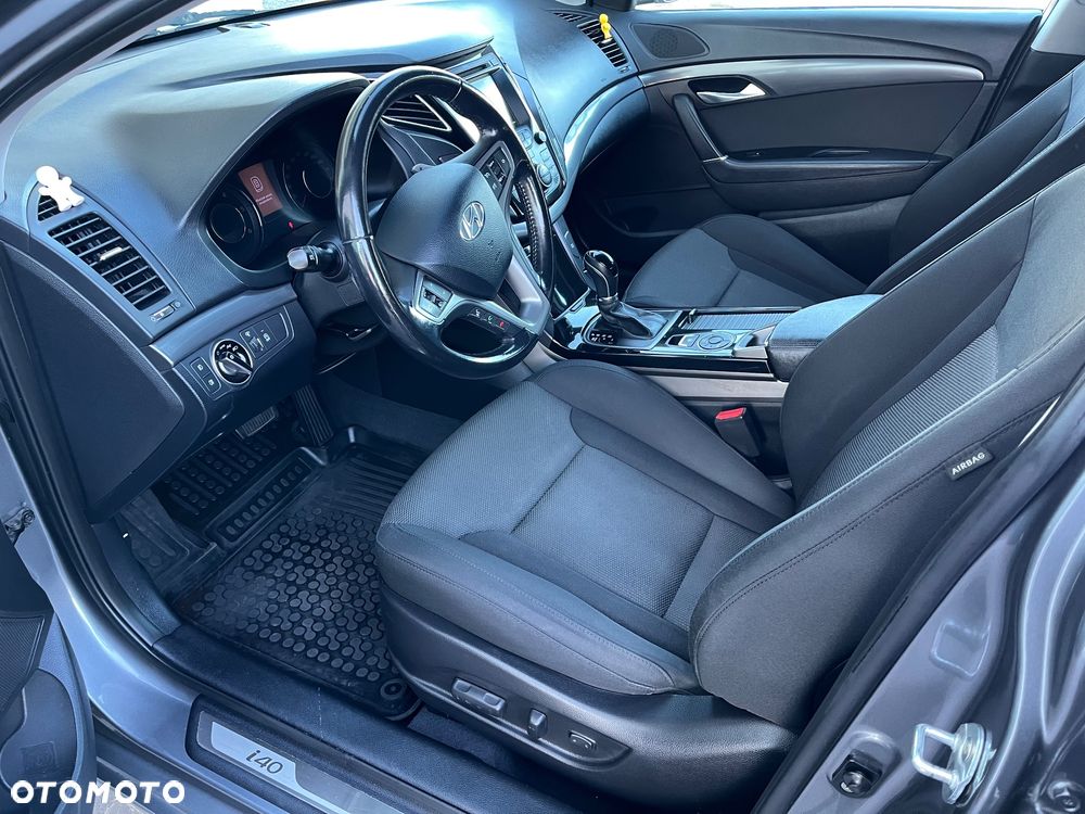 Hyundai i40 Kombi 1.7 CRDi DCT Premium - 8