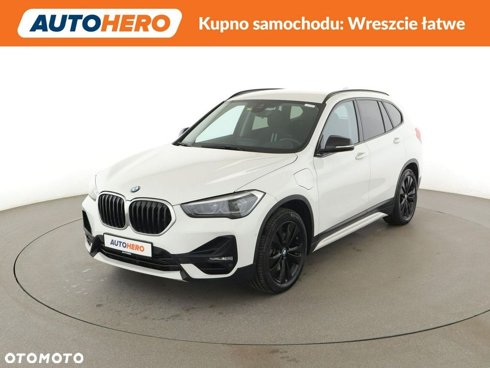 BMW X1 xDrive25e Sport Line - 2