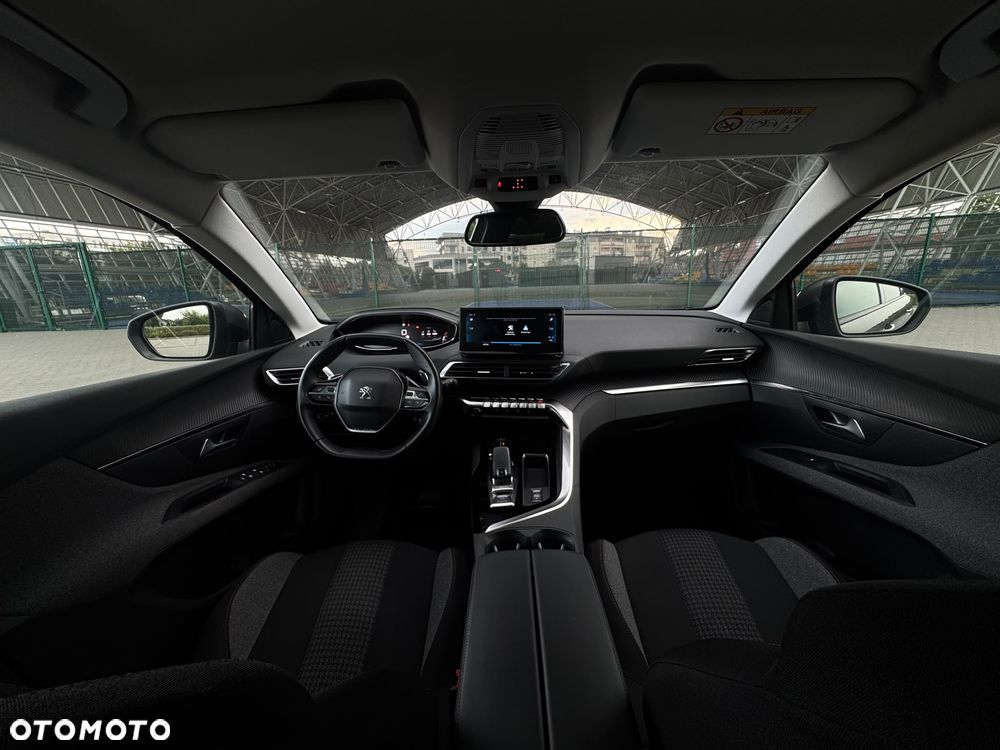 Peugeot 5008 PureTech 130 EAT8 Stop & Start Roadtrip - 40
