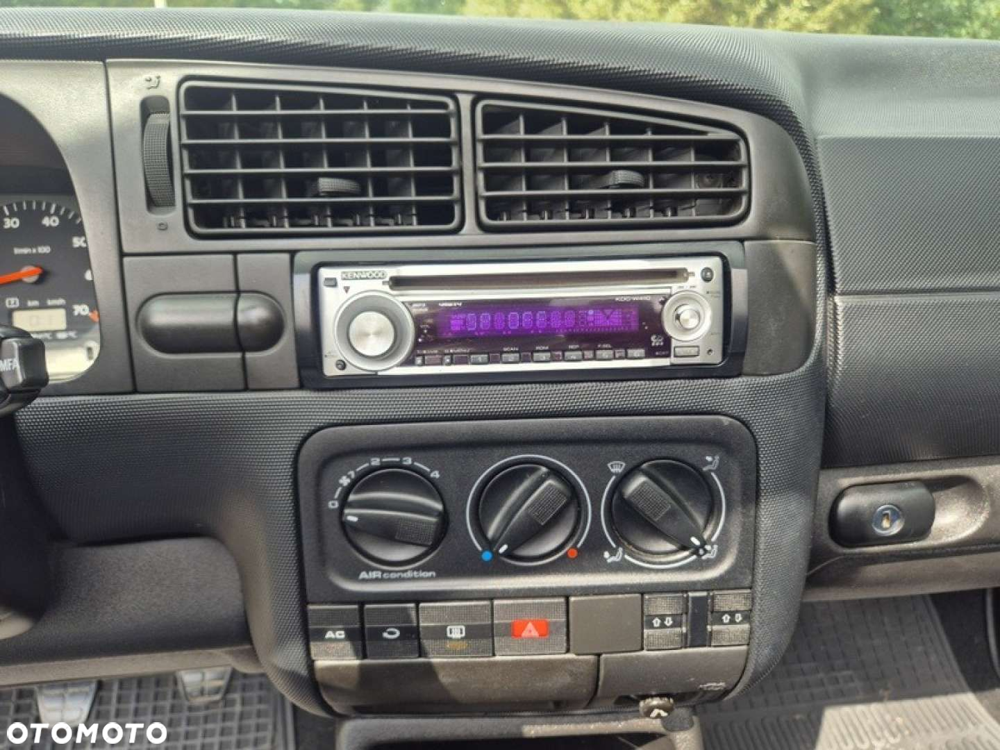 Volkswagen Golf - 21