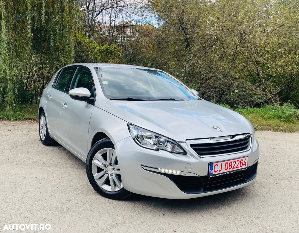 Peugeot 308 1.6 e-HDI FAP STT Allure - 19