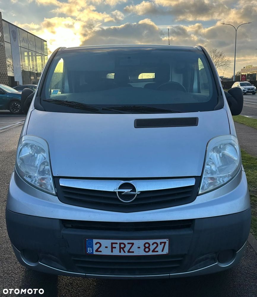 Opel Vivaro - 2