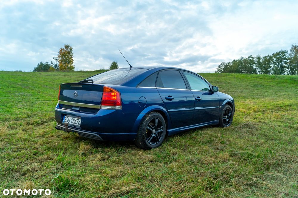 Opel Vectra 1.9 CDTI Sport / GTS - 11