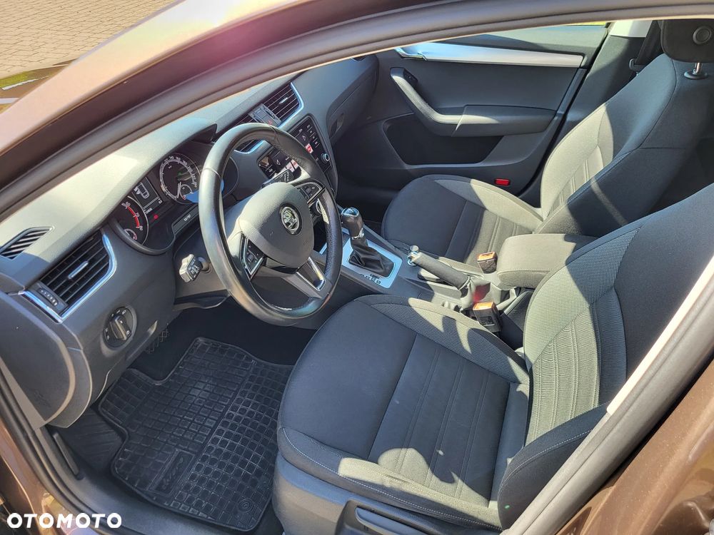 Skoda Octavia 1.4 TSI Ambition DSG - 6
