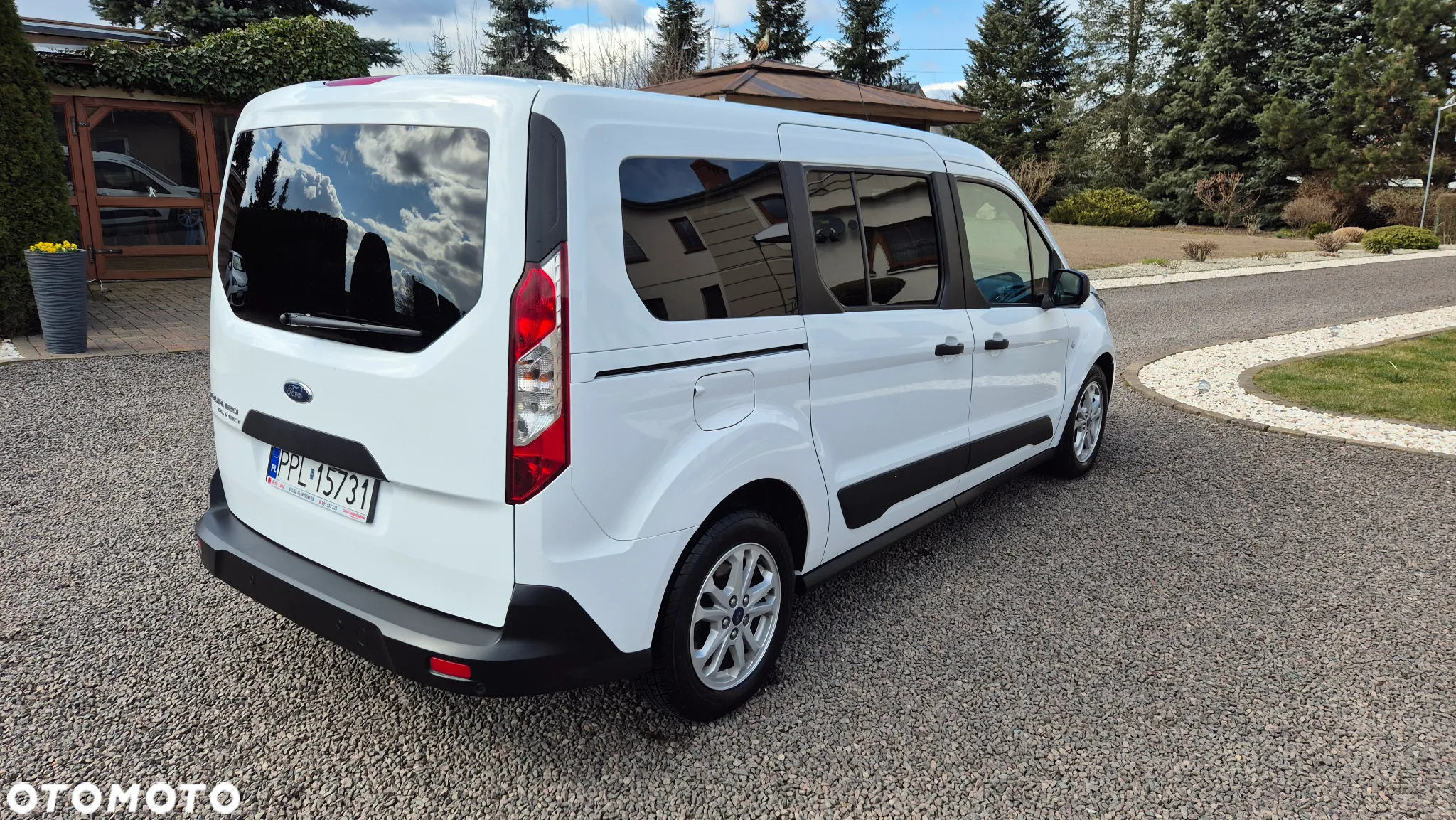 Ford Tourneo Connect Grand - 8