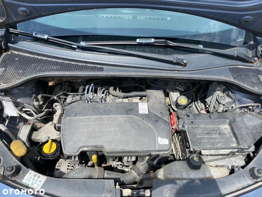 Renault Clio 1.2 16V Authentique - 4