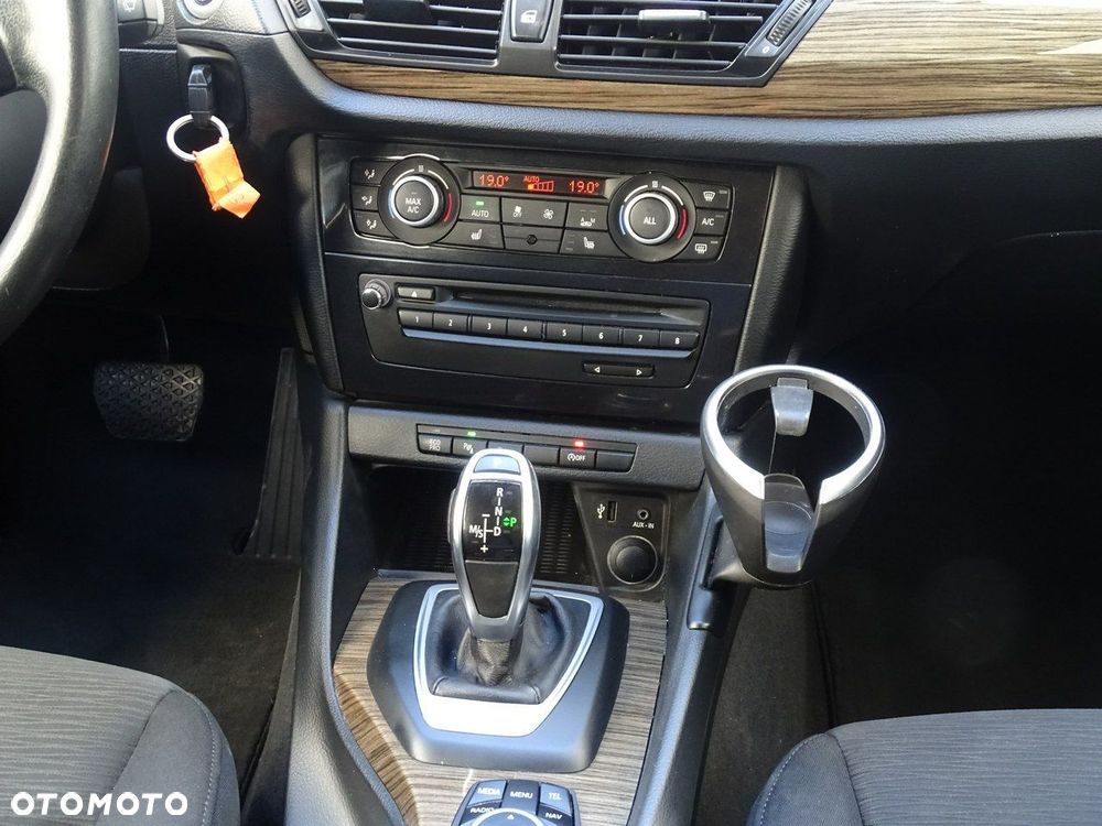 BMW X1 - 24