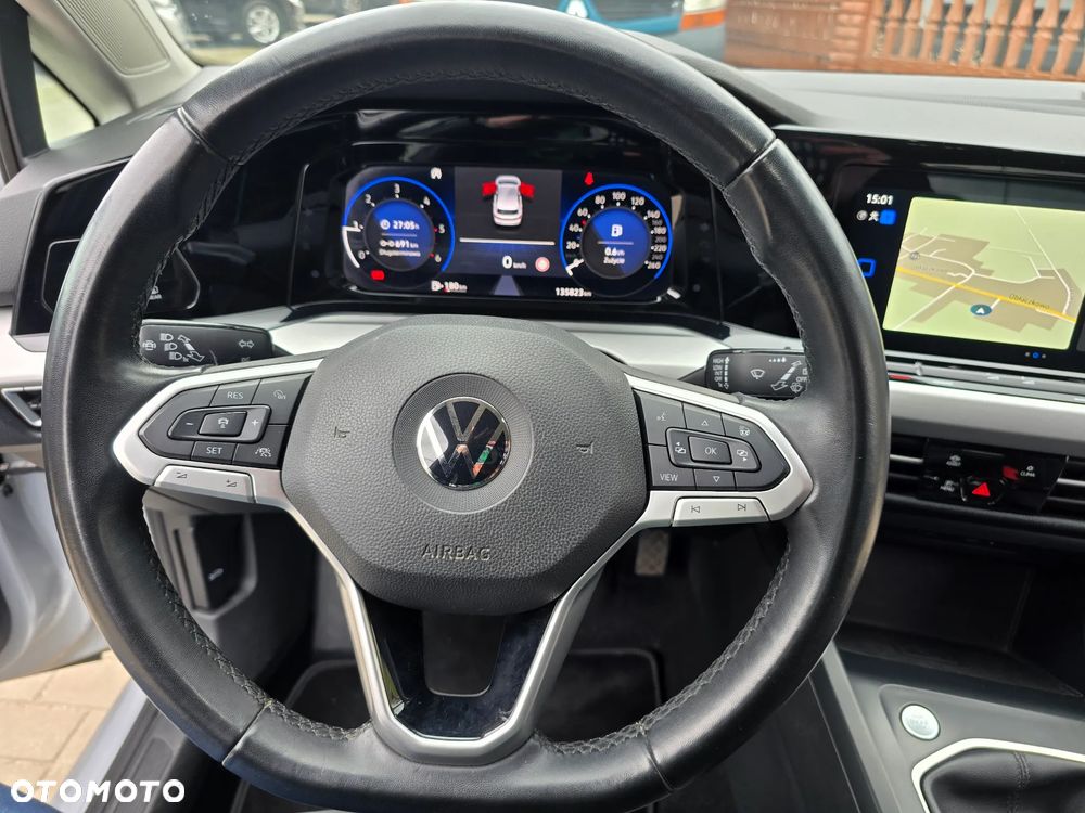 Volkswagen Golf - 26