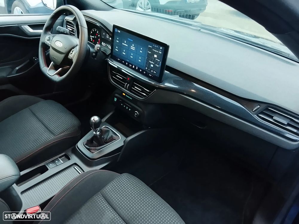 Ford Focus 1.0 EcoBoost MHEV ST-Line - 9