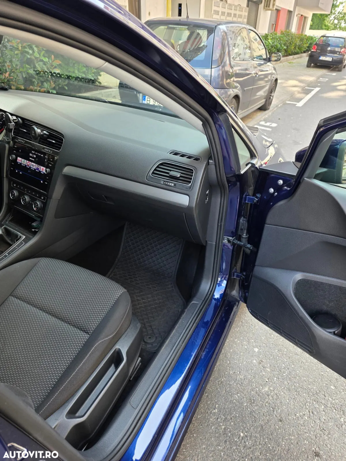 Volkswagen Golf 1.0 TSI Comfortline - 8