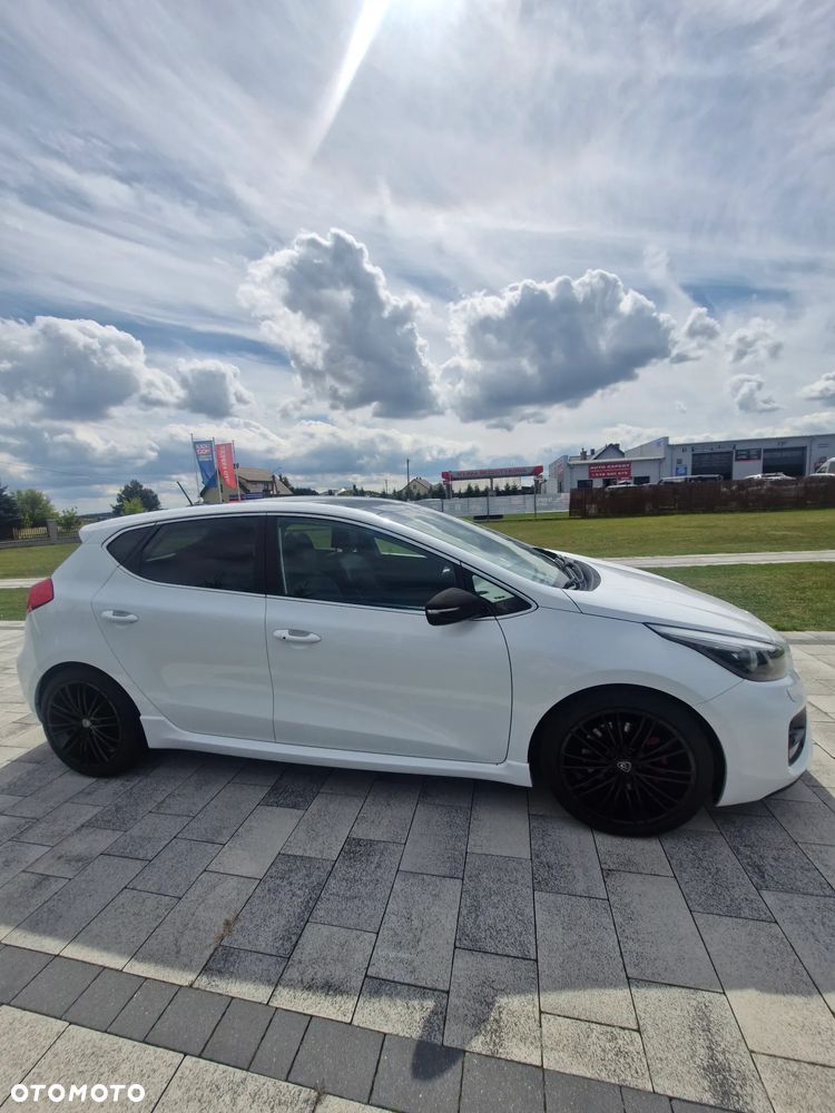 Kia Ceed 1.6 T-GDI GT-Track - 3