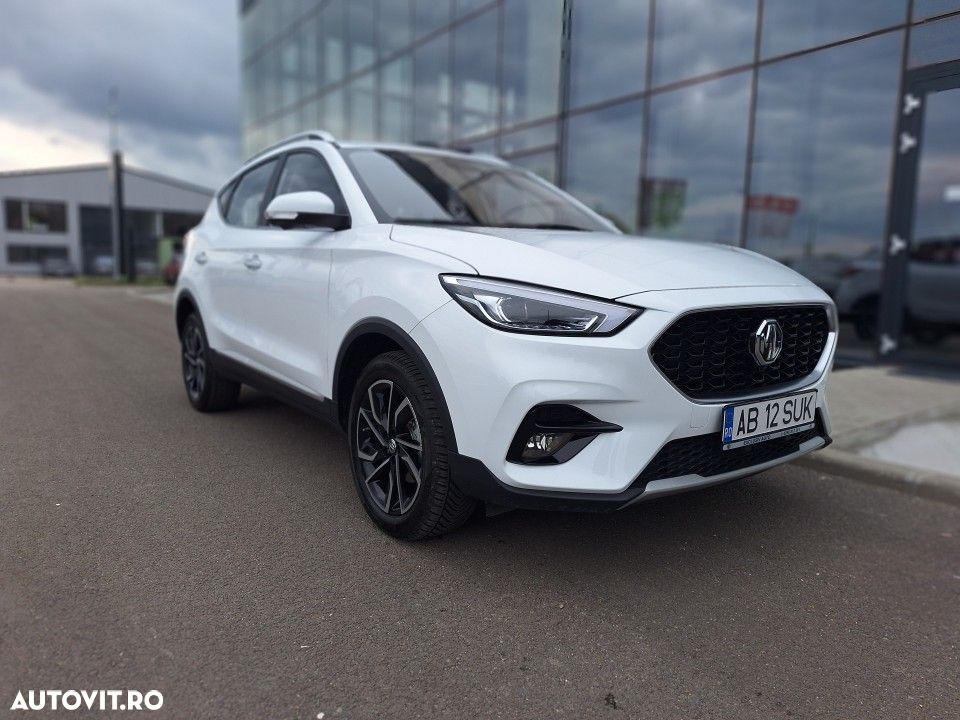 MG ZS - 12