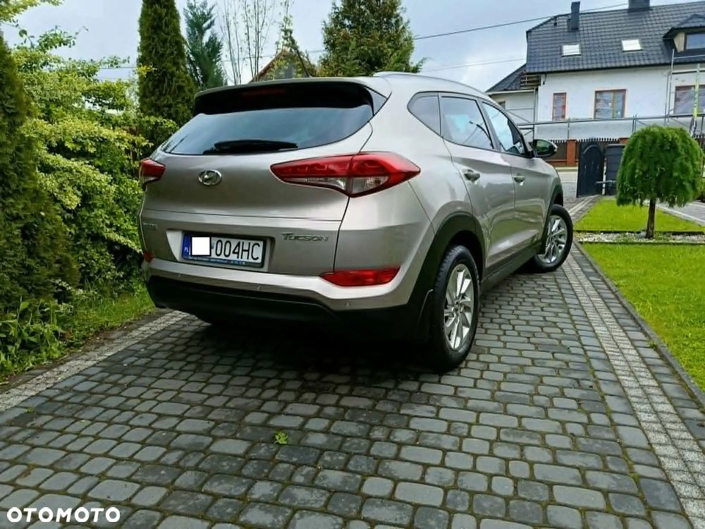 Hyundai Tucson 1.6 GDI BlueDrive Comfort 2WD - 16