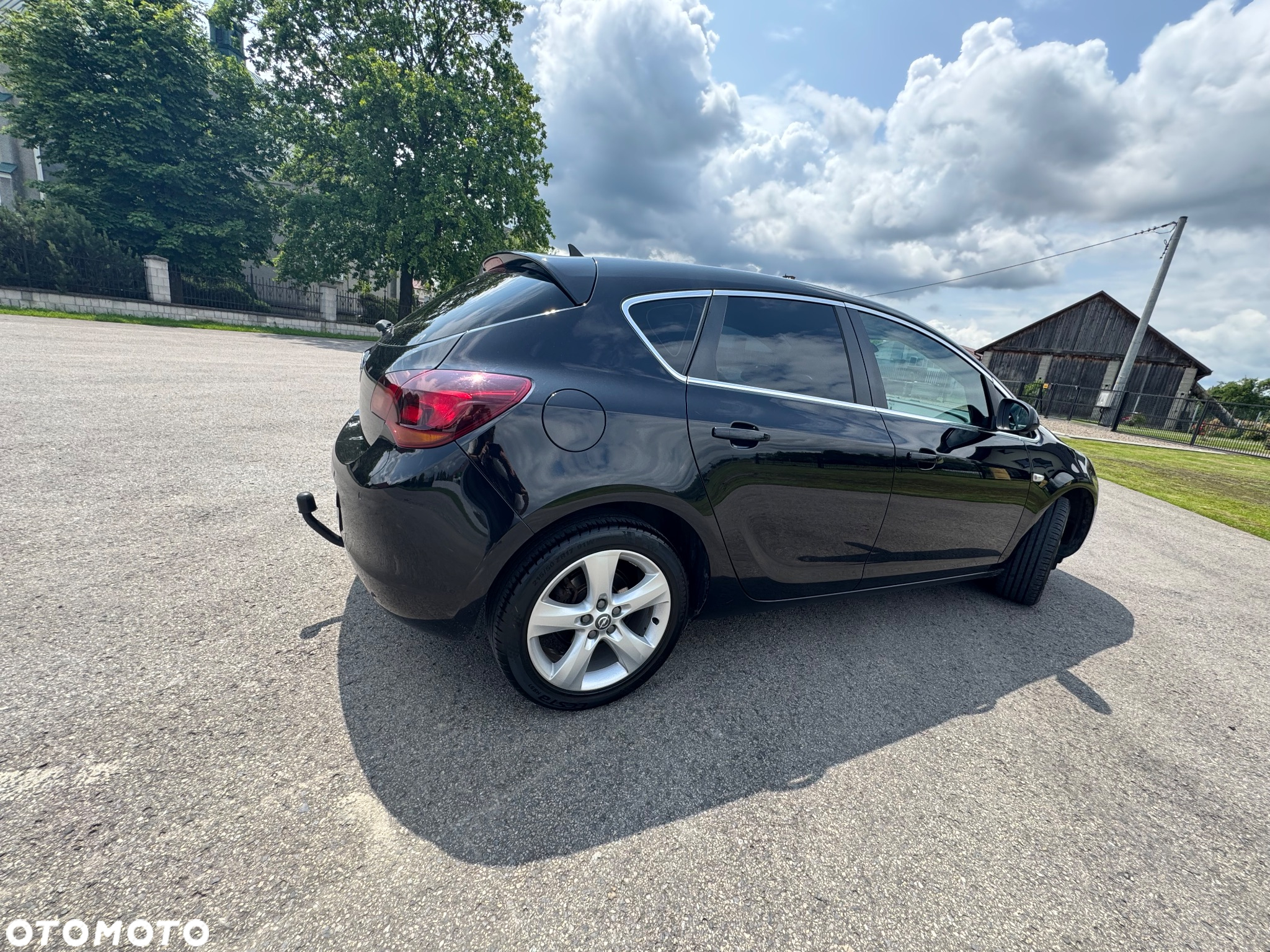 Opel Astra IV 1.4 T Cosmo - 3