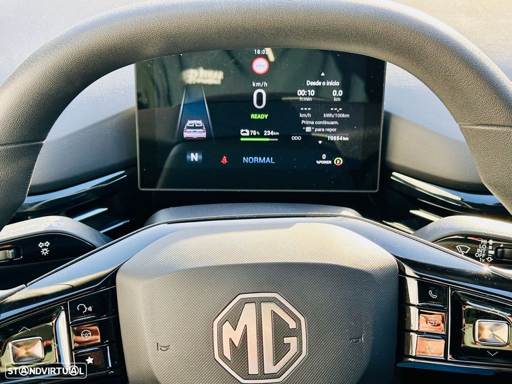 MG MG4 51 kWh Standard - 6