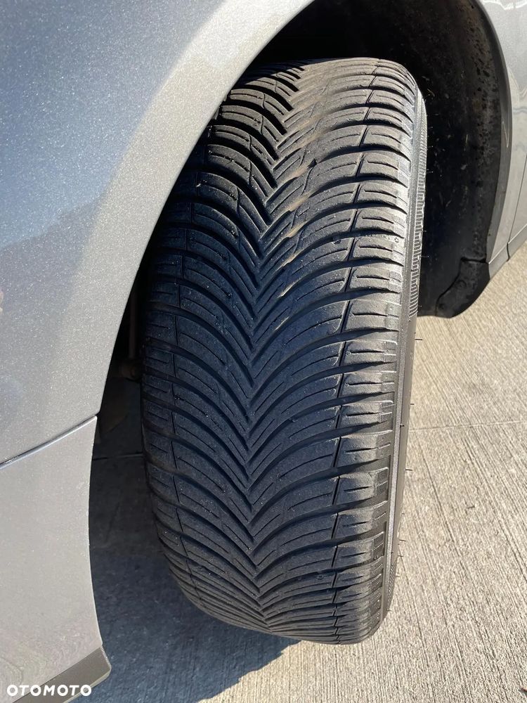 Volkswagen Passat 1.9 TDI Comfortline - 5