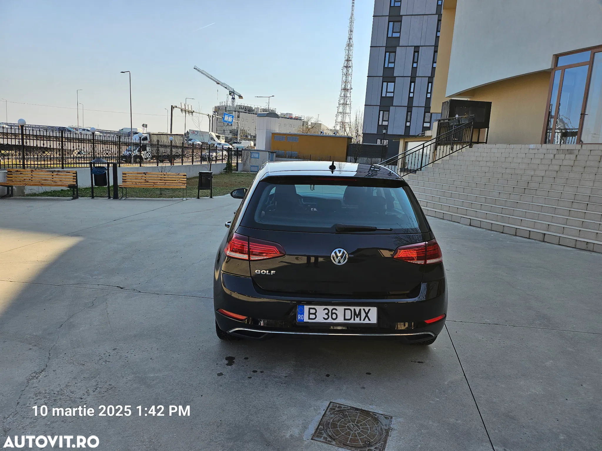 Volkswagen Golf 1.6 TDI Comfortline - 3
