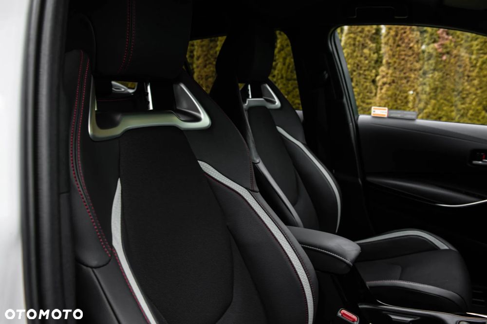 Toyota Corolla 2.0 Hybrid Comfort - 16