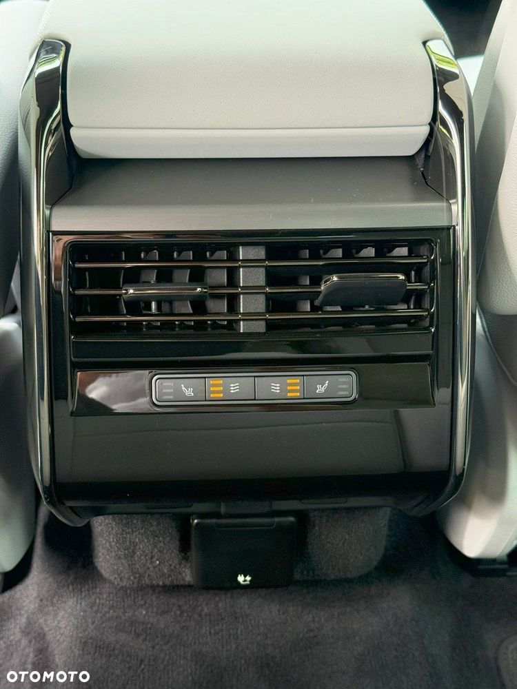 Land Rover Range Rover Sport - 28
