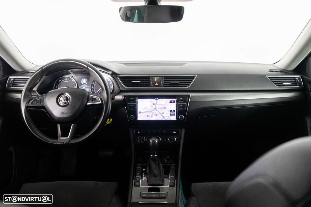 Skoda Superb Break 2.0 TDI Style DSG - 23