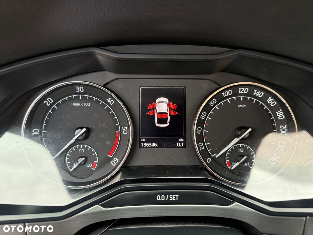 Skoda Superb 2.0 TDI DSG Ambition - 16