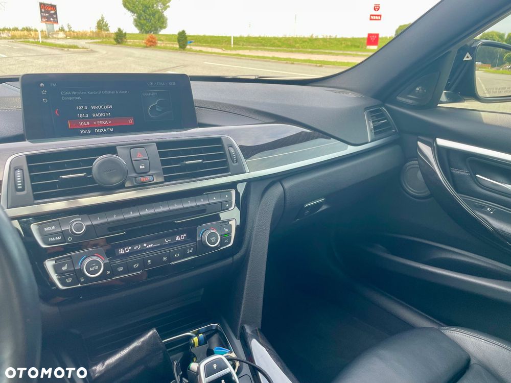 BMW Seria 3 340i Sport Line Shadow sport - 10