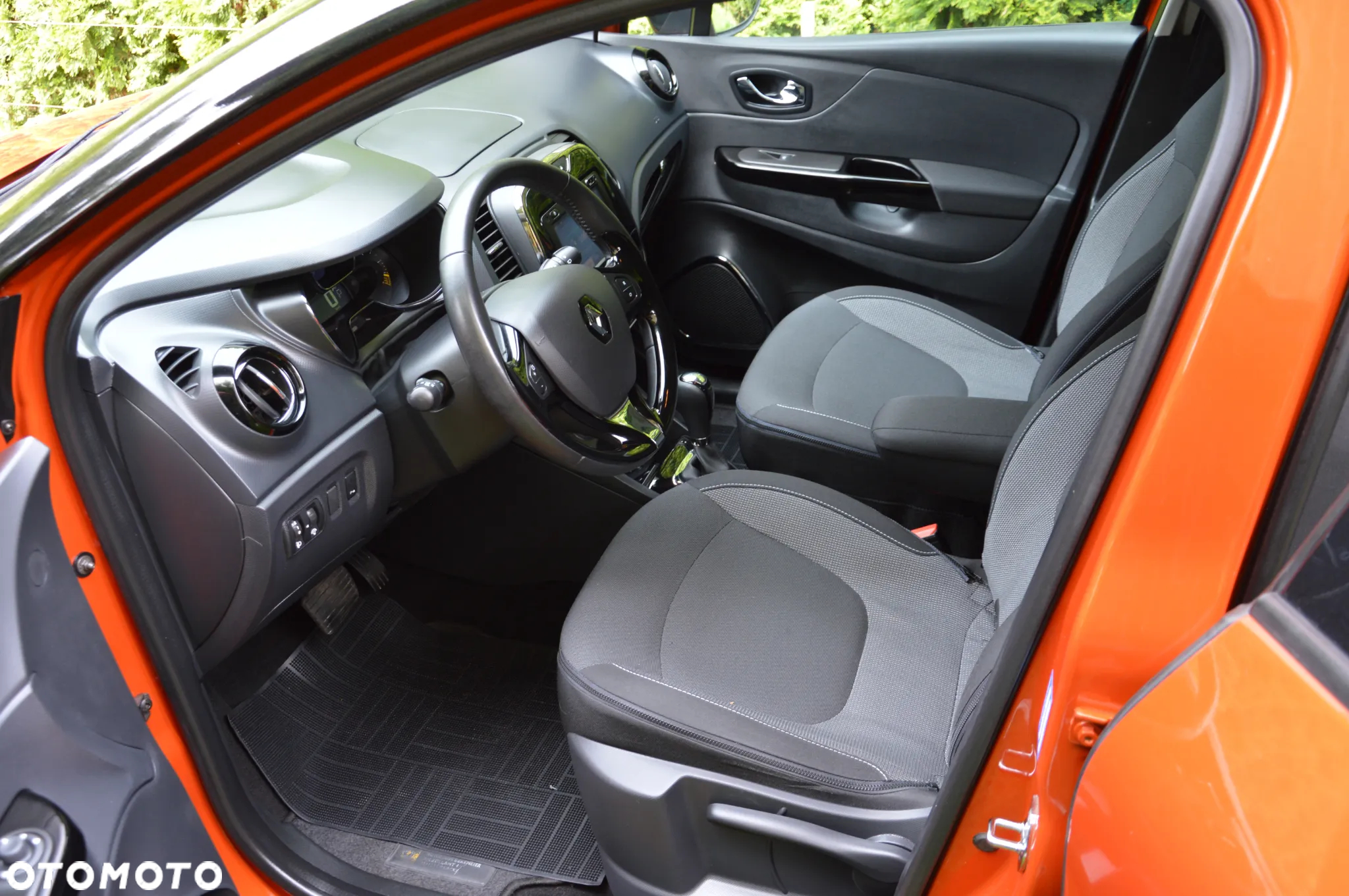 Renault Captur (ENERGY) dCi 90 EDC BOSE EDITION - 19