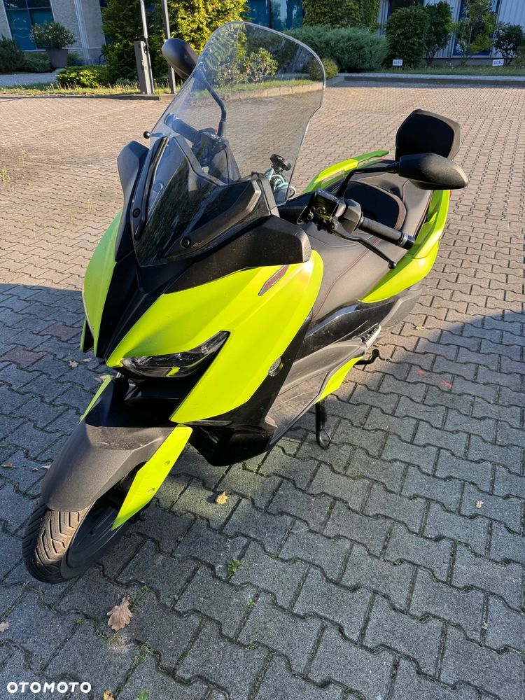 Yamaha X-max - 1