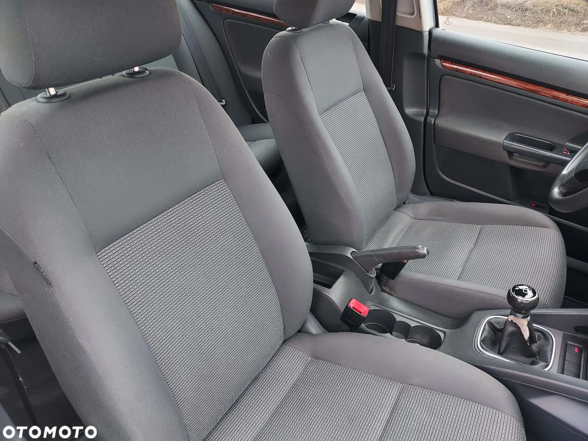 Volkswagen Jetta 1.6 Comfortline - 7