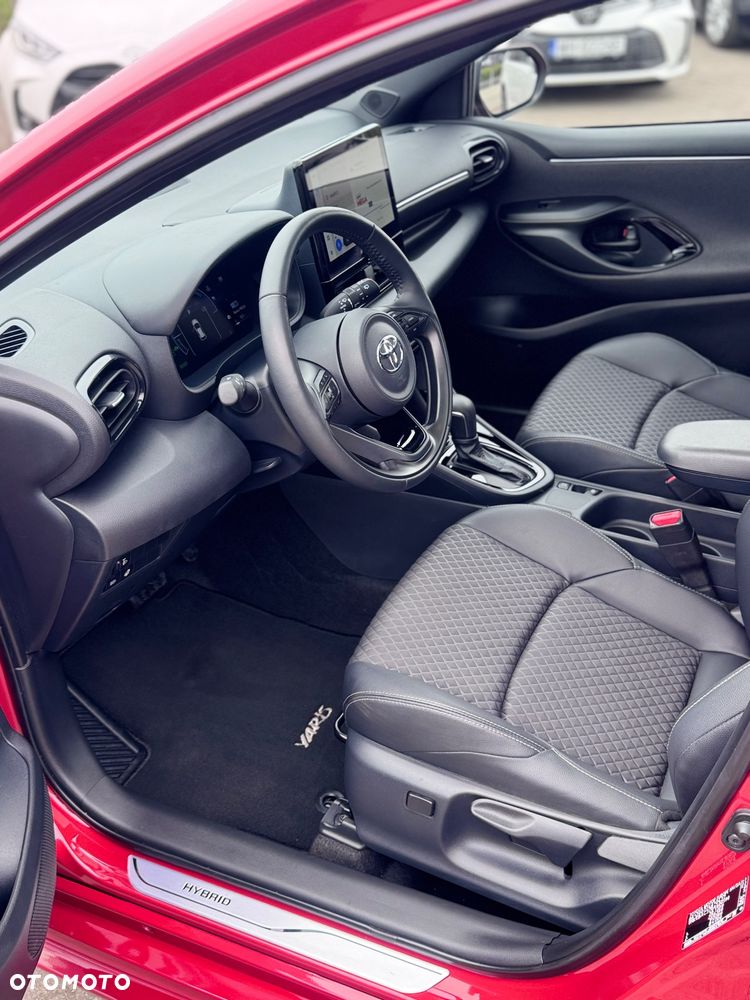 Toyota Yaris Hybrid 1.5 Premiere Edition - 16