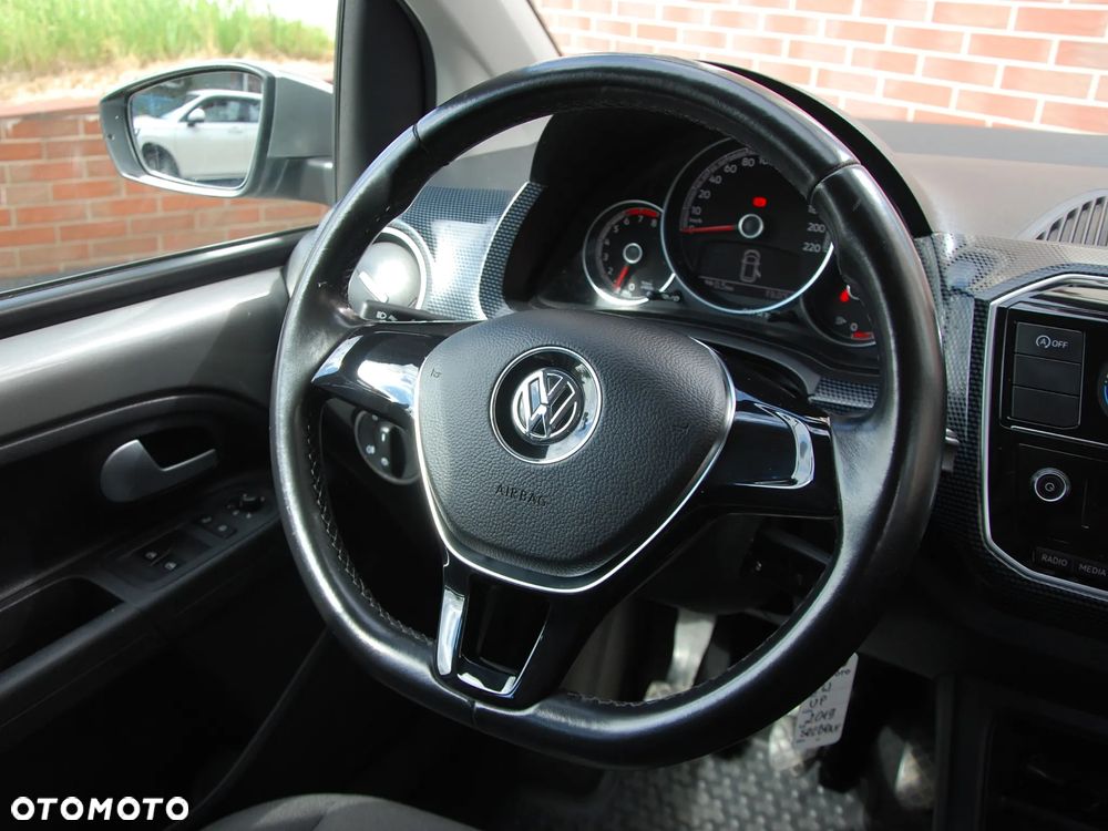 Volkswagen up! 1.0 move - 28