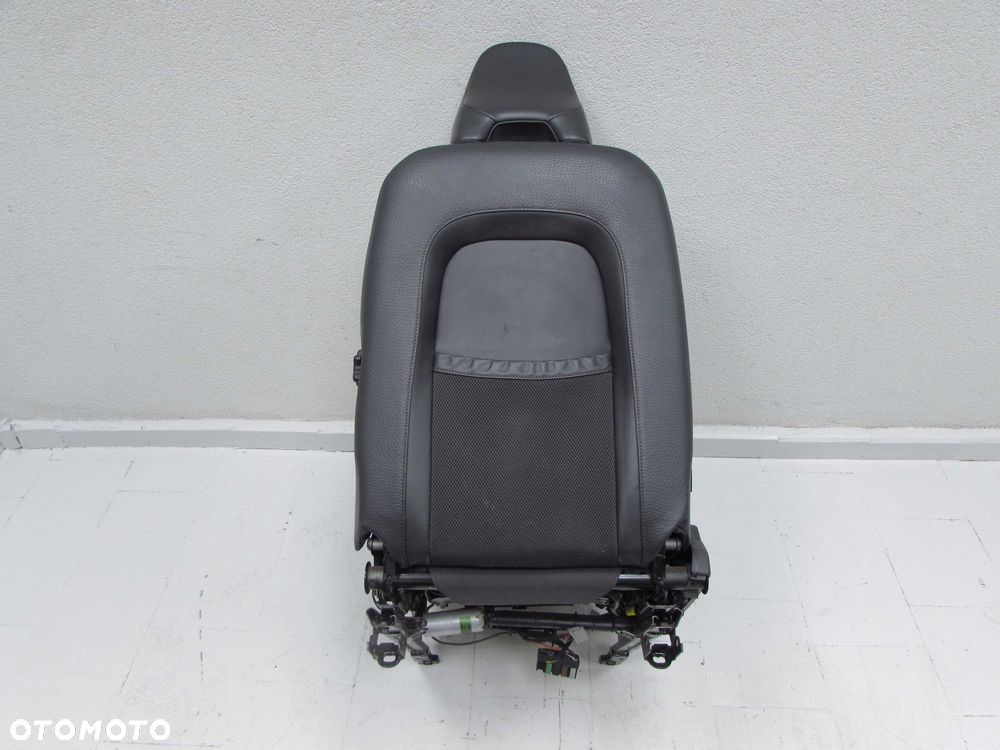 VOLVO XC60 08-17 FOTEL SIEDZENIE SKORA PRZOD PRAWY PODGRZEWANY PAMIEC - 8