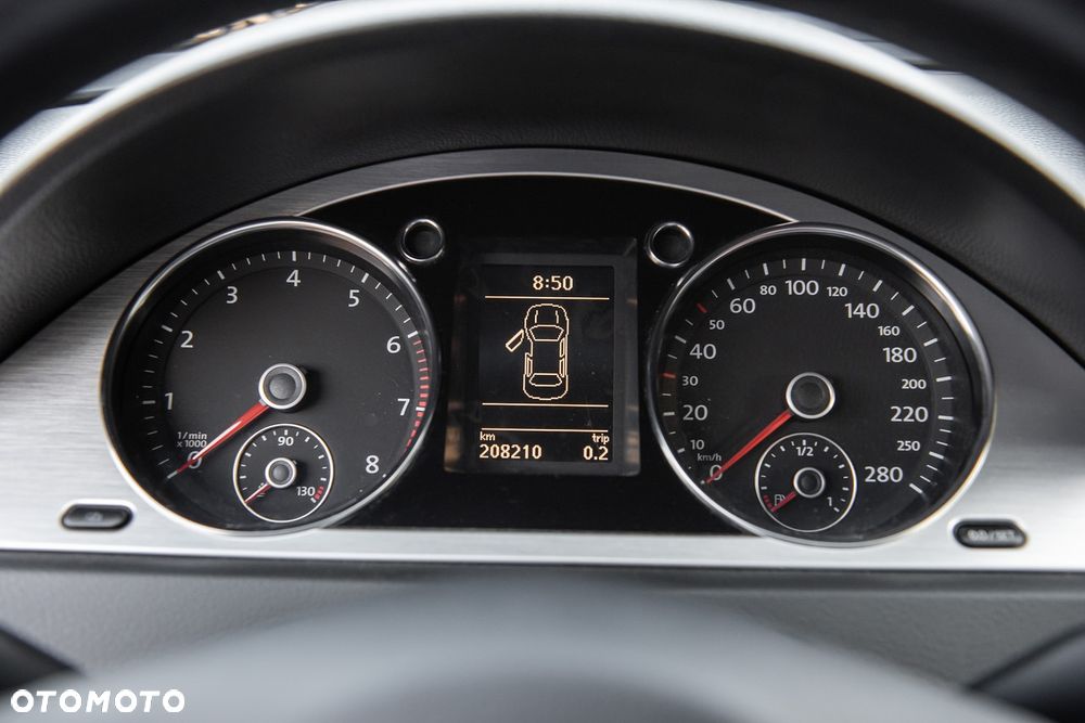 Volkswagen Passat 3.6 V6 4Motion DSG Exclusive - 23