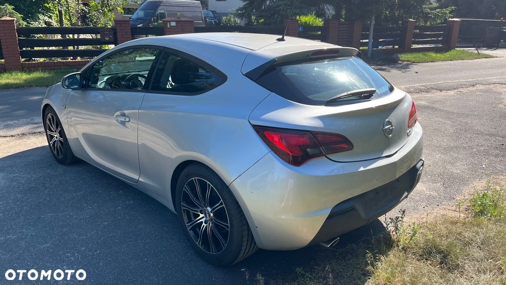Opel Astra - 4