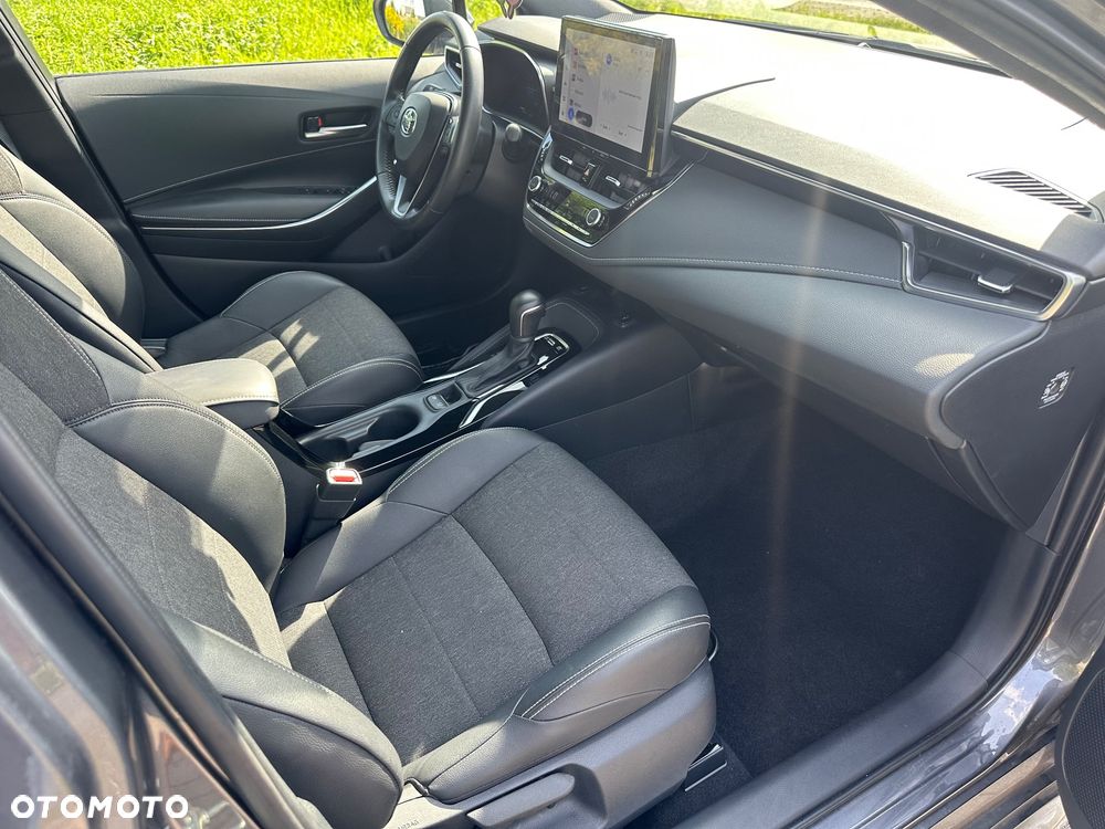 Toyota Corolla 1.8 Business Edition - 3