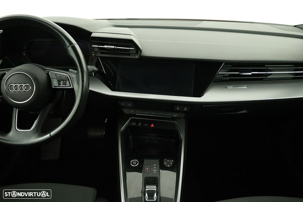 Audi A3 Sportback 45 TFSIe S line - 9