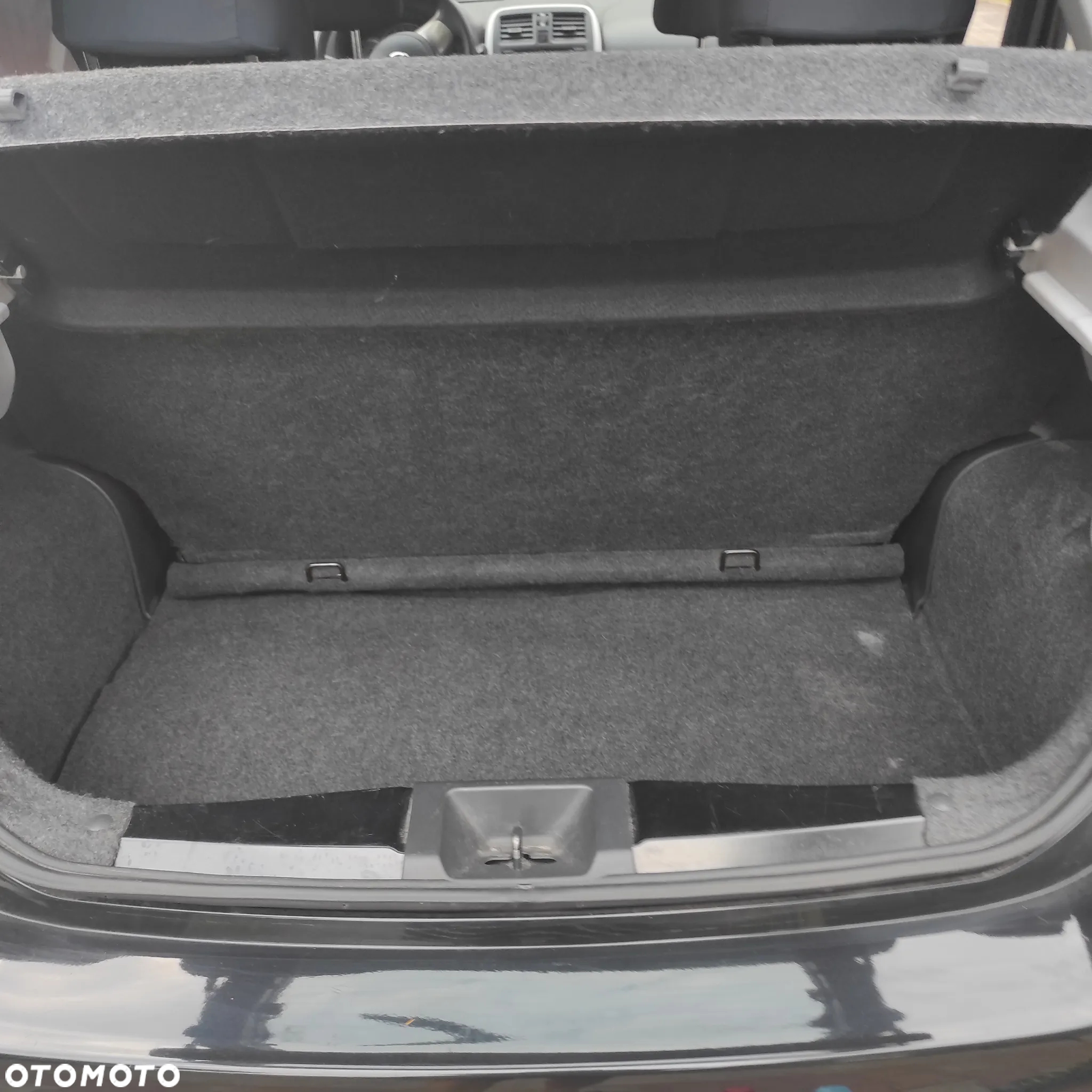 Nissan Micra - 16